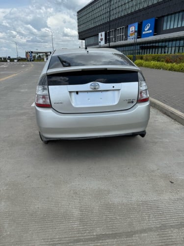 Prius 05 Full options ផ្លាកលេខភ្នំពេញ 2 -BI