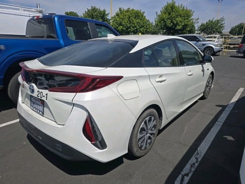 Prius Prime LE 2020 ធ្វើការកក់ទុកមុនបាន