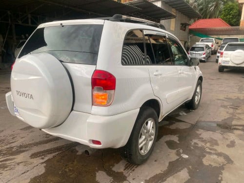 RAV4 02 ប៉ុង1ម្ចាស់ដើម 9250$មិនកាត់ថ្លៃទេ