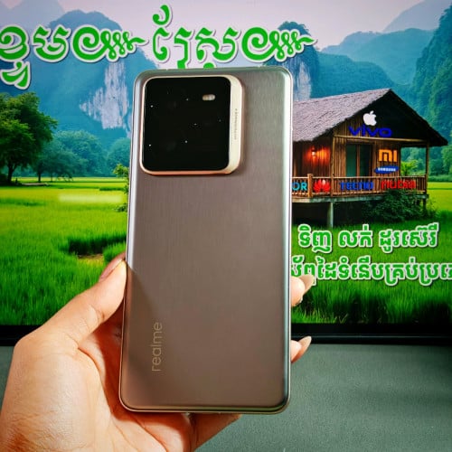Realme GT 7Pro 5G ស្អាត99% (វៃដូរបាន)មានធានាច្បាស់លាស់ត្រឹមត្រូវ