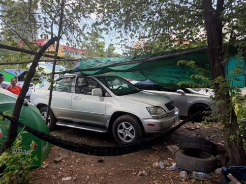 Rx300. ឆ្នាំ2001. លក់10700$
