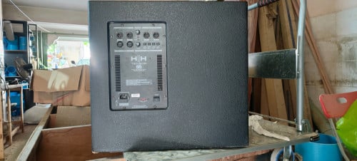 Sell subwoofer 18 original it still good condition and good performances