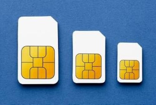 Smart: 098 945678, Cellcard: 012 522 623 / 012 522 723/012 648 111