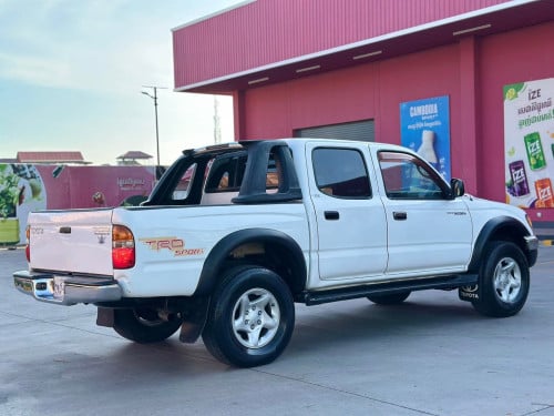 Tacoma 03 ប៉ុង2