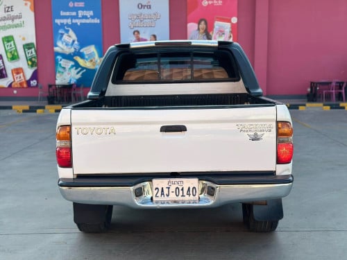 Tacoma 03 ប៉ុង2