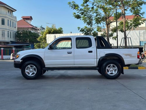 Tacoma 03 ប៉ុង2