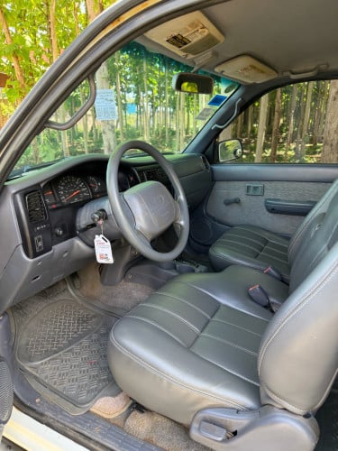 Tacoma 1999 ប៉ុង1v4 ឡានសានុំ លក់ធូធូ 👍🏻🤍