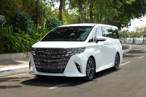 Toyota Alphard 2024