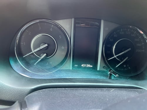 Toyota Fortuner 2022ឡានស្អាត