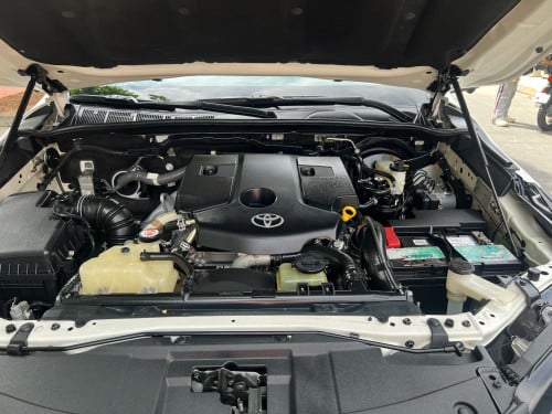 Toyota Fortuner 2022ឡានស្អាត