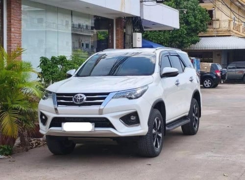 Toyota Fortuner TRD 2020
