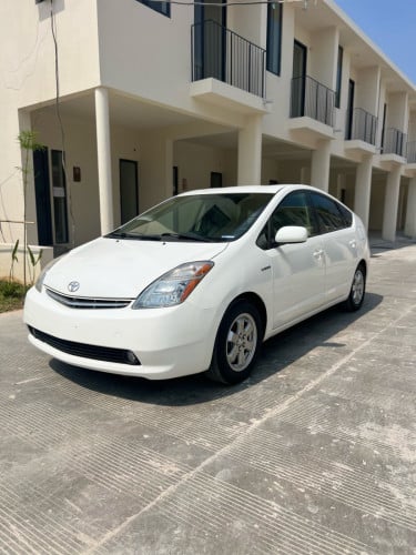 Toyota Prius 2008 (Full Option)