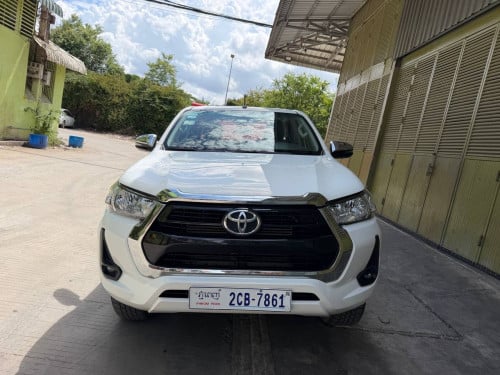 Toyota Revo V Edition 023 ហ្សុីនមួយជុំ