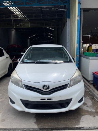 Toyota Vitz 2013