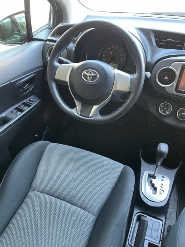 Toyota Vitz 2013