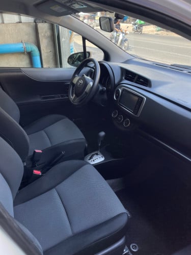 Toyota Vitz 2013