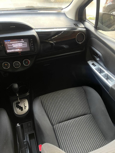 Toyota Vitz 2014 ខ្មៅ