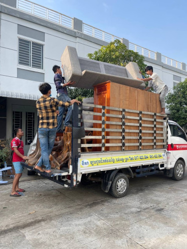 Truck transporta services