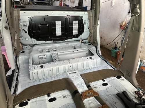 Tundra 2006 ប៉ុង2 អូតូកាំពីតាស់ បើកដំបូល ឡានថ្មី ម្ចាស់ដើម