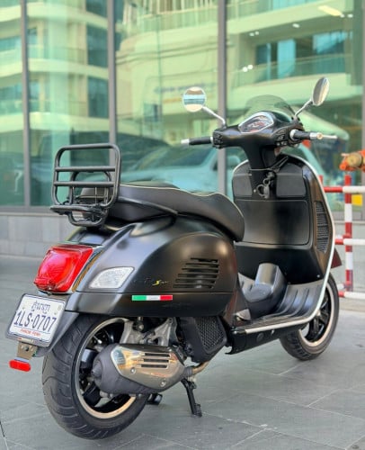 Vespa GTS 155cc 2021