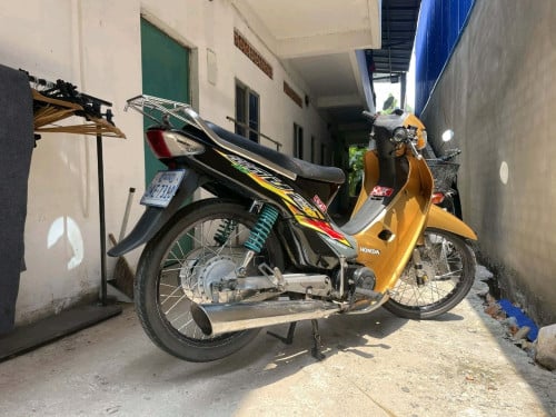 Wave 100cc លក់តម្លៃ350$ដាច់ធានាអត់ហុយអត់លាន់មូលហោះ អត់មានឯកសារ 093813137📥🥰