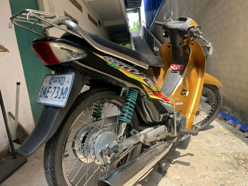 Wave 100cc លក់តម្លៃ350$ដាច់ធានាអត់ហុយអត់លាន់មូលហោះ អត់មានឯកសារ 093813137📥🥰