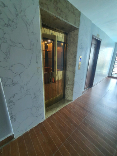 Western Studio apartment Elevator Russian Market