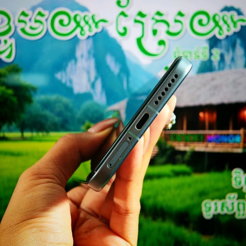 Xiaomi 15 Pro 5G (វ៉ៃដូរបាន)មានធានាច្បាស់លាស់ត្រឹមត្រូវ
