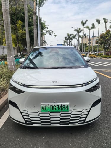 Xpeng X9 2004 Version 702km Max