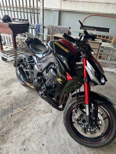 Z1000ឆ្នាំ15