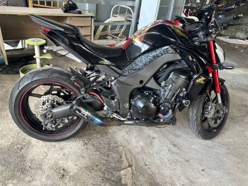 Z1000ឆ្នាំ15