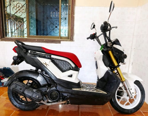 Zoomer-X 2016