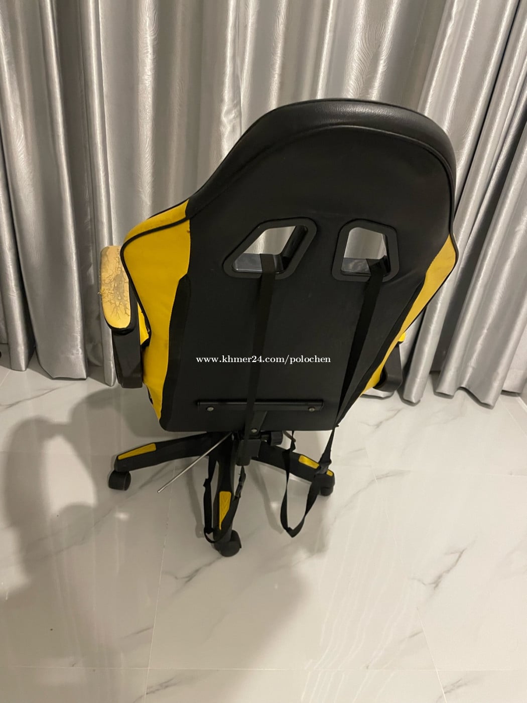 លក់gaming chair ឈប់ប្រេី