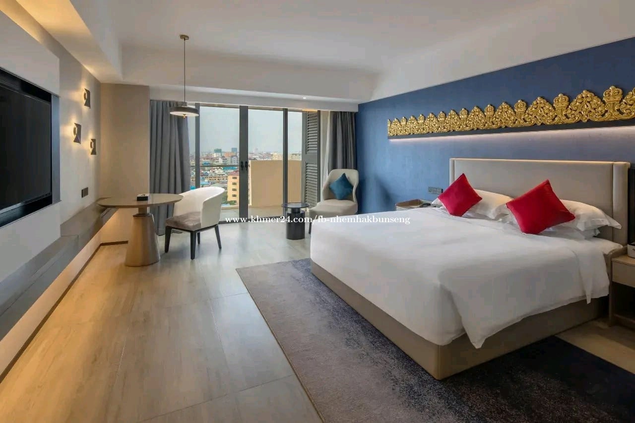 60$/Night-Deluxe King Room