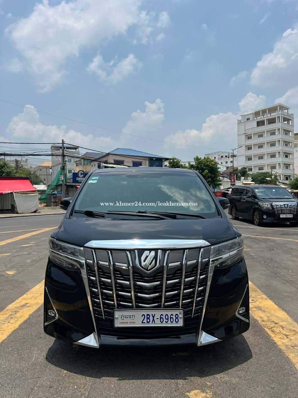 Alphard 017 ធានាជូនឡានមិនបុក ១០០%