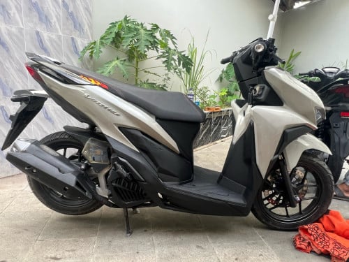 ម៉ូតូ