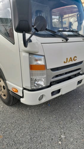 ឡានលក់ ថ្មី