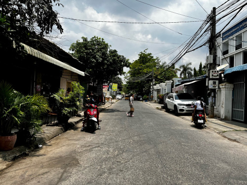 ដីជួល