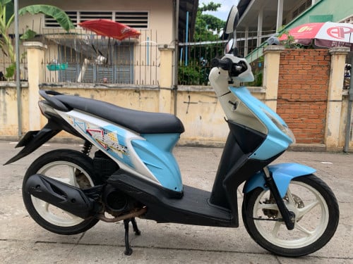 ម៉ូតូលក់​