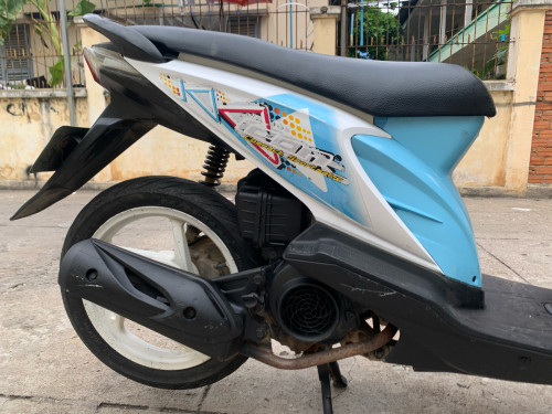 ម៉ូតូលក់​