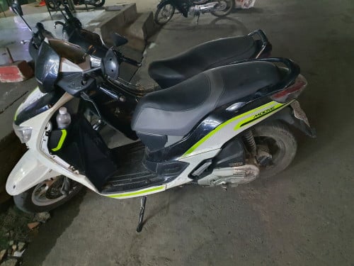 ត្រូវការលុយ។
