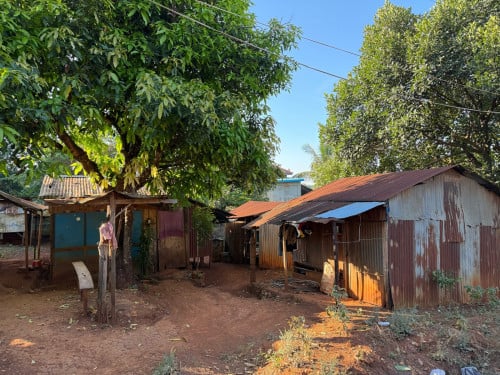ដីលក់បន្ទាន់