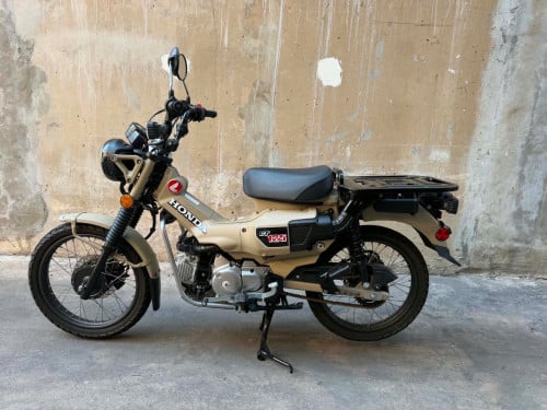ម៉ូតូស្អាត