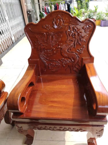 សាឡុងឈើបេង១ឈុត បាតឈើ១សន្លឹក បង្អែកឈើ១សន្លឹក