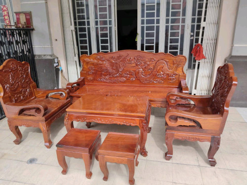 សាឡុងឈើបេង១ឈុត បាតឈើ១សន្លឹក បង្អែកឈើ១សន្លឹក