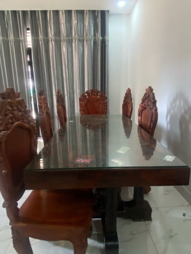 តុកបាយ ប្រភេទឈើបេង (កៅអី៥គ្រាប់ឈើបេង)