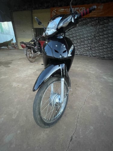 វ៉ែវ019
