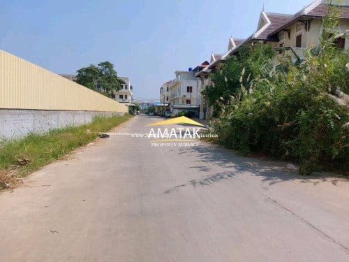 ផ្ទះ1ជុងលក់