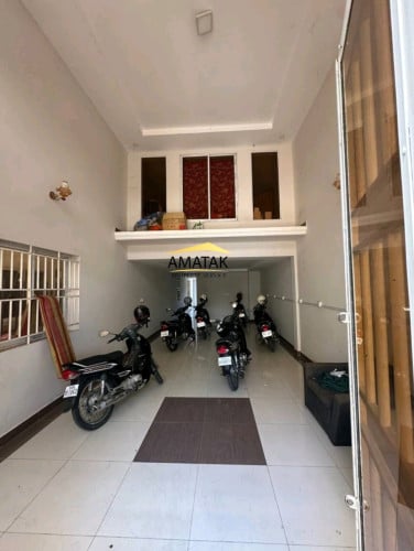 ផ្ទះ1ជុងលក់