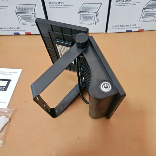 អំពូលសូឡា 10 watt Solar light